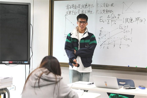 北京市新英才學校HKDSE課程