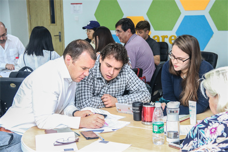 分享北京新府學外國語學校(國內班)家長真實反饋！多元升學是優(yōu)勢