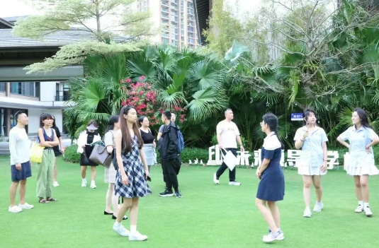 藍灣未來領(lǐng)導(dǎo)力學(xué)校5月開放日