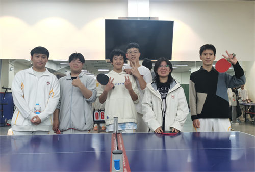 愛迪畢業(yè)生