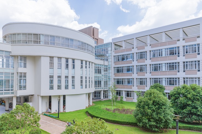 L(zhng)r(nng)I(y)W(xu)У