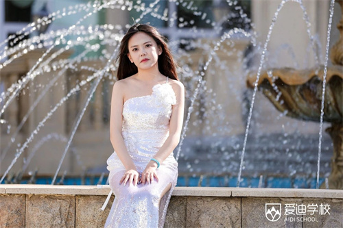 微北京愛迪學(xué)校國際高中畢業(yè)典禮