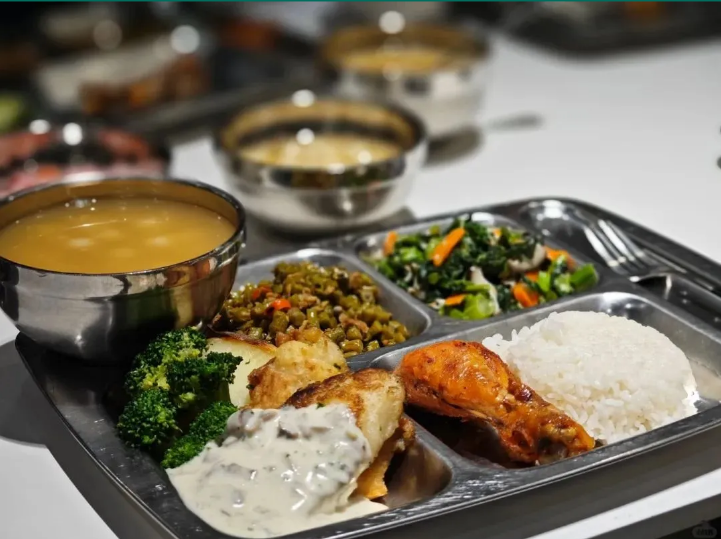 青苗學(xué)校成都校區(qū)餐食