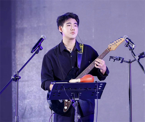 愛迪畢業(yè)生專訪|郝子康g