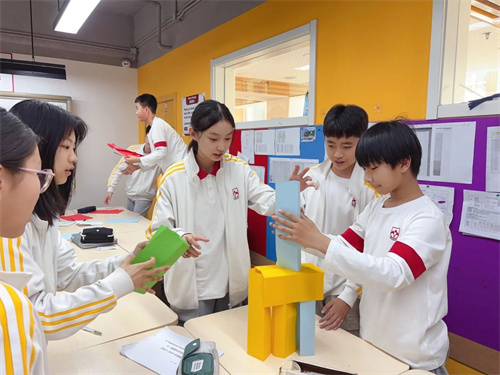 愛迪初中領(lǐng)導(dǎo)力養(yǎng)成計劃