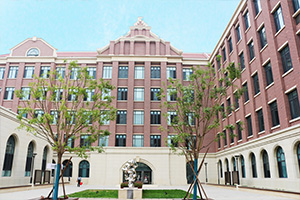 天津市新城高級(jí)中學(xué)