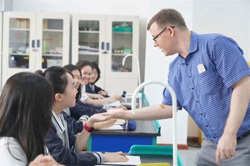 天津法拉古特學(xué)校錄取