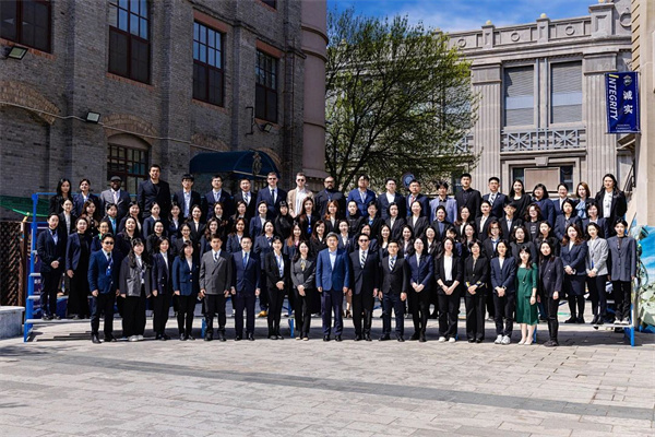 天津法拉古特學(xué)校師資