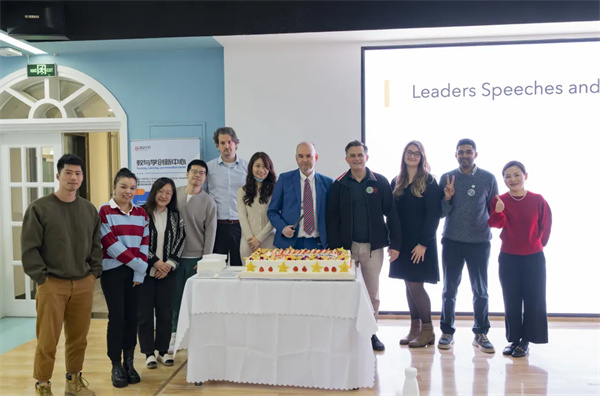 北京愛迪學校項目式學習聚焦“數(shù)字素養(yǎng)”