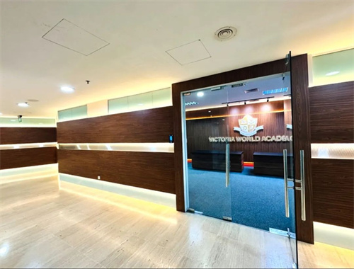 維多利亞世界學院