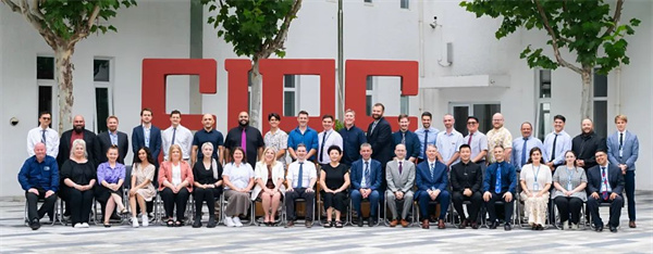 君誠AI未來學校