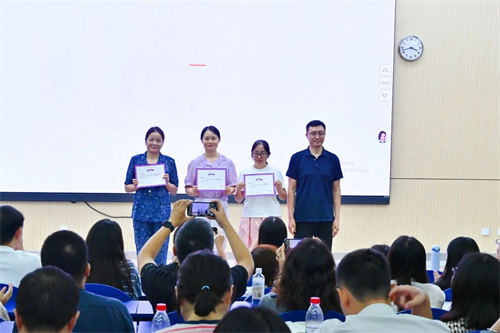 成都七中國(guó)際部開學(xué)