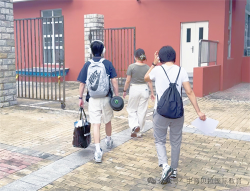 中育貝拉日語(yǔ)學(xué)部開(kāi)學(xué)