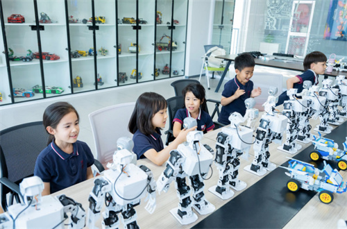 君誠AI未來學(xué)校