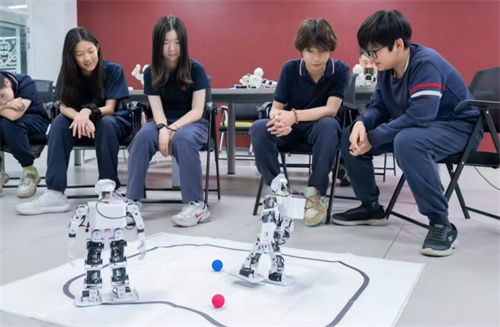 君誠AI未來學(xué)校