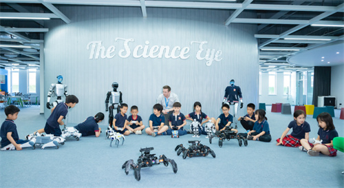 君誠AI未來學(xué)校