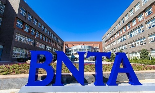 北京市新英才學(xué)