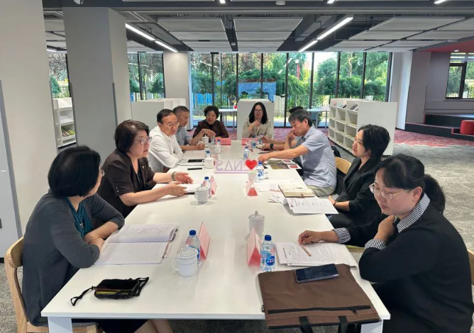 教委深入新亞學(xué)校調(diào)研