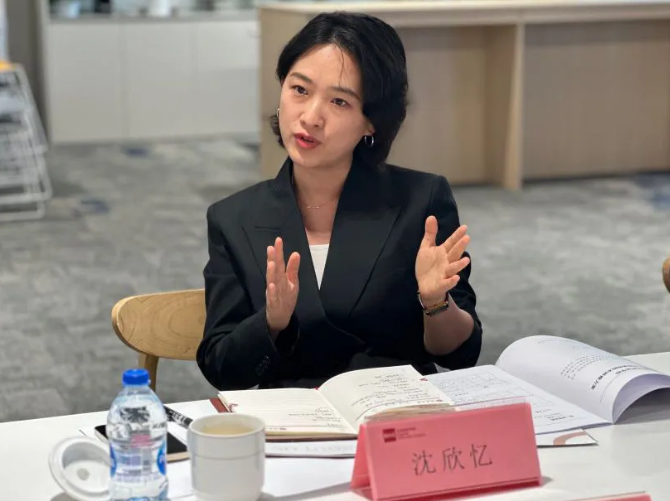 教委深入新亞學(xué)校調(diào)研