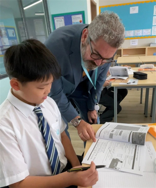 北京市順義區(qū)諾德安達(dá)學(xué)校中學(xué)校長(zhǎng)