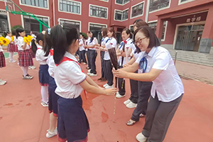 三河市燕橋?qū)W校小學(xué)部開展教師節(jié)特別活動：濃情九月·致敬師恩！