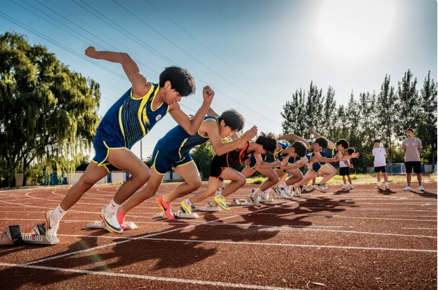 新英才學(xué)校體育課程