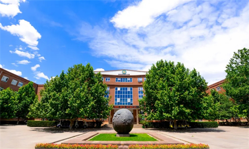 北京市海淀外國語騰飛學(xué)校