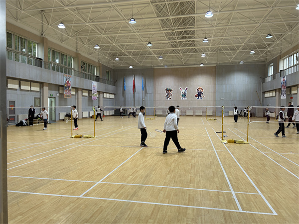 ҵW(xu)У̽У挍(sh)w(yn)