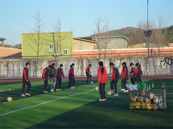 一零一中教育集團(tuán)