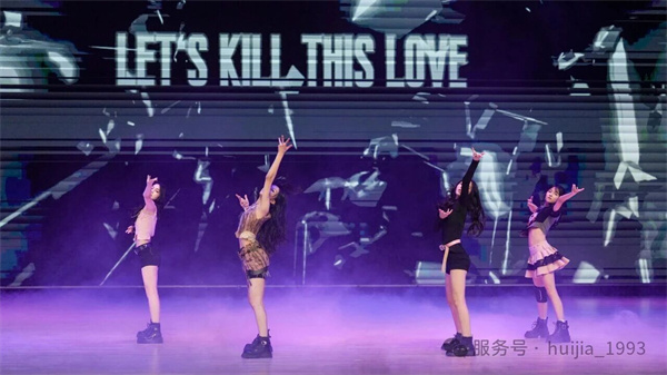 匯佳初中舞蹈隊(duì)四女孩專場演出的溫暖故事