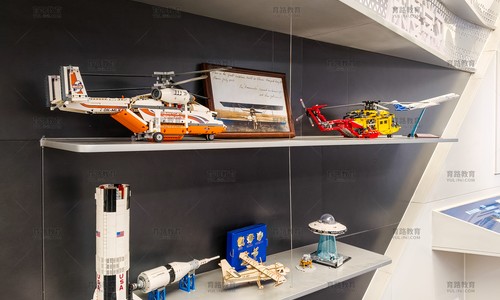 新英才學(xué)校師資